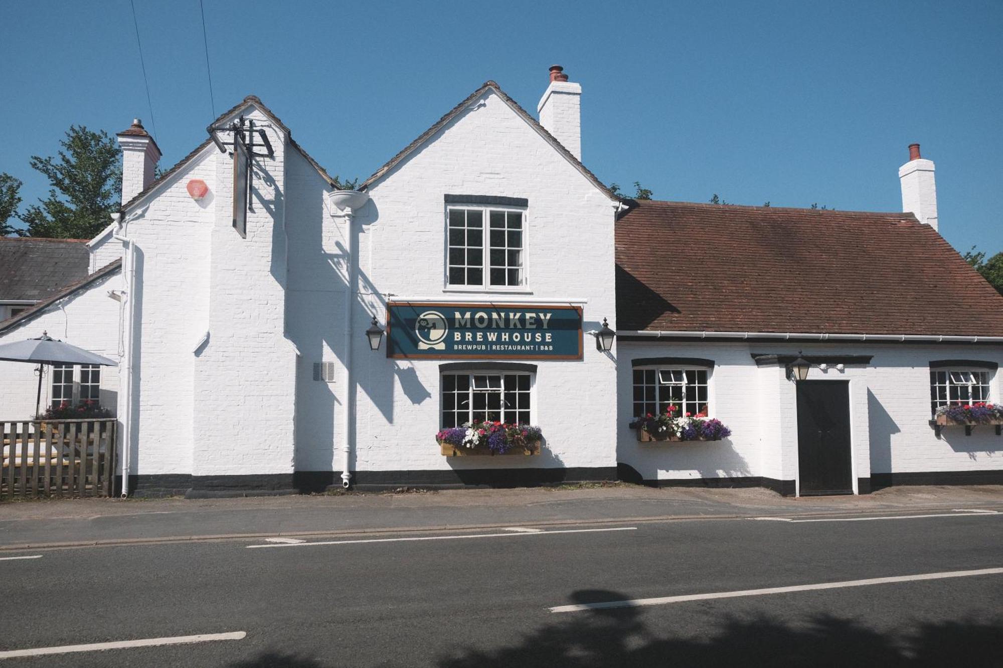 Monkey Brewhouse Hotel Lymington Exterior photo