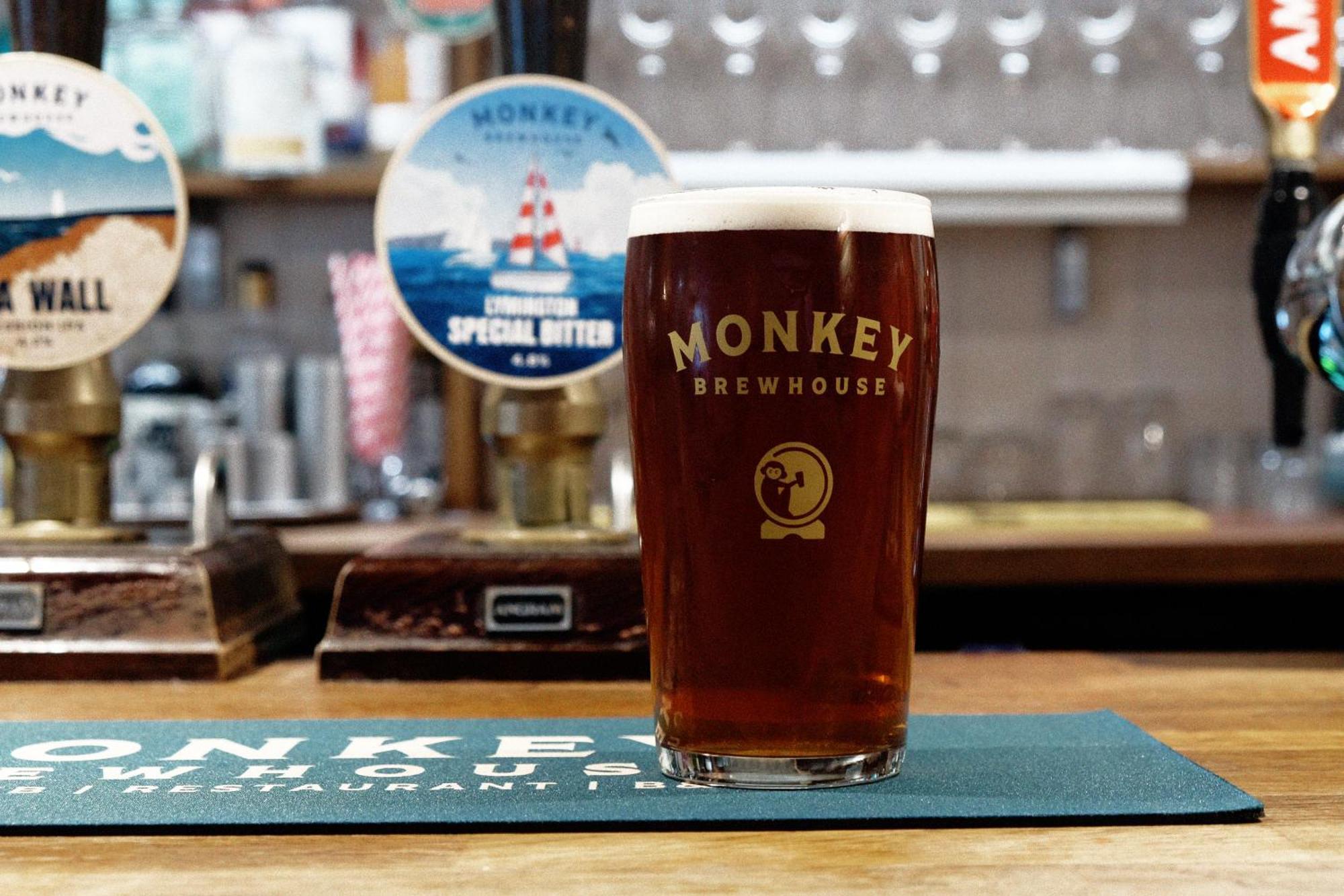 Monkey Brewhouse Hotel Lymington Exterior photo